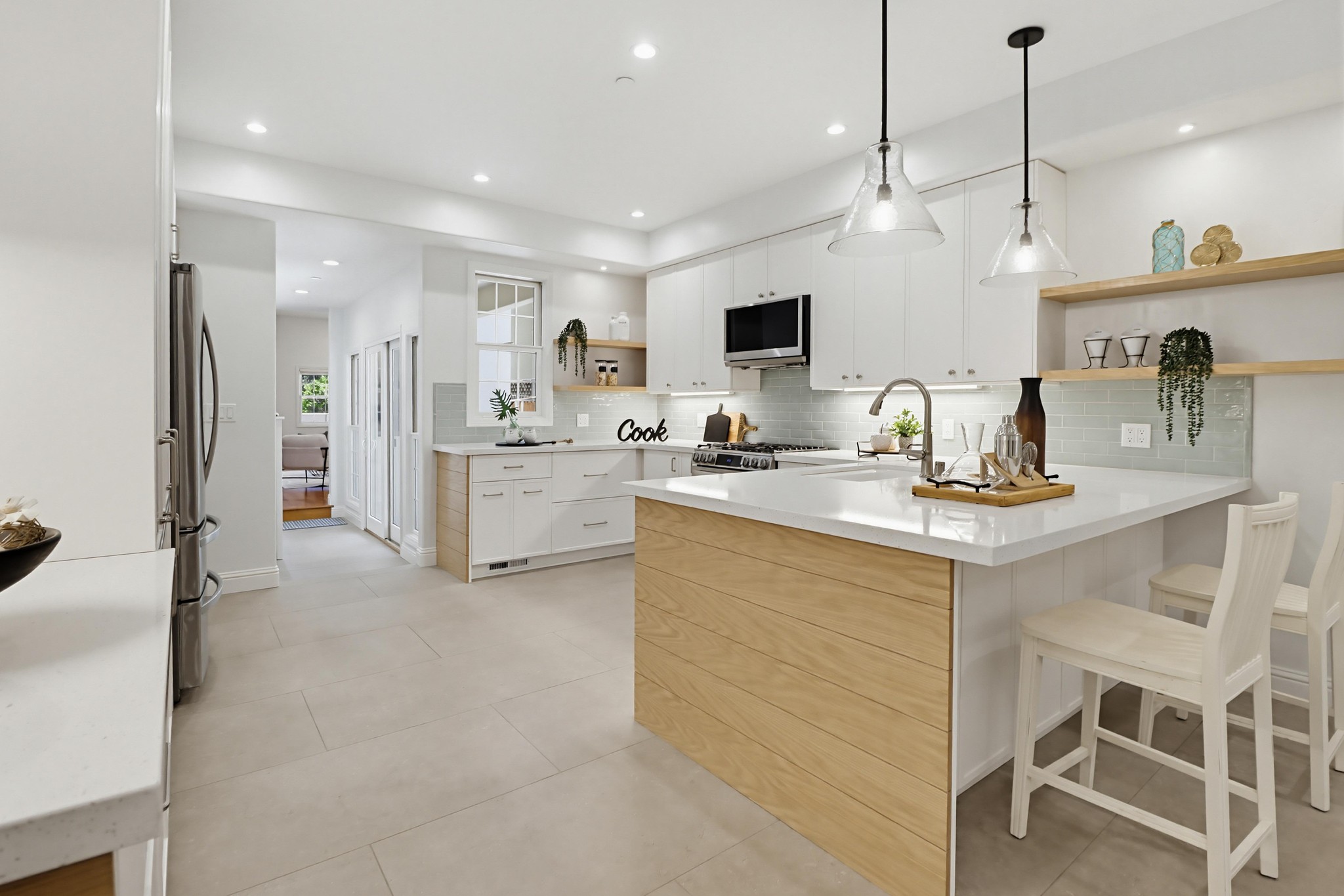 Virtual tour photo 16 of 64 for 862 G Ave