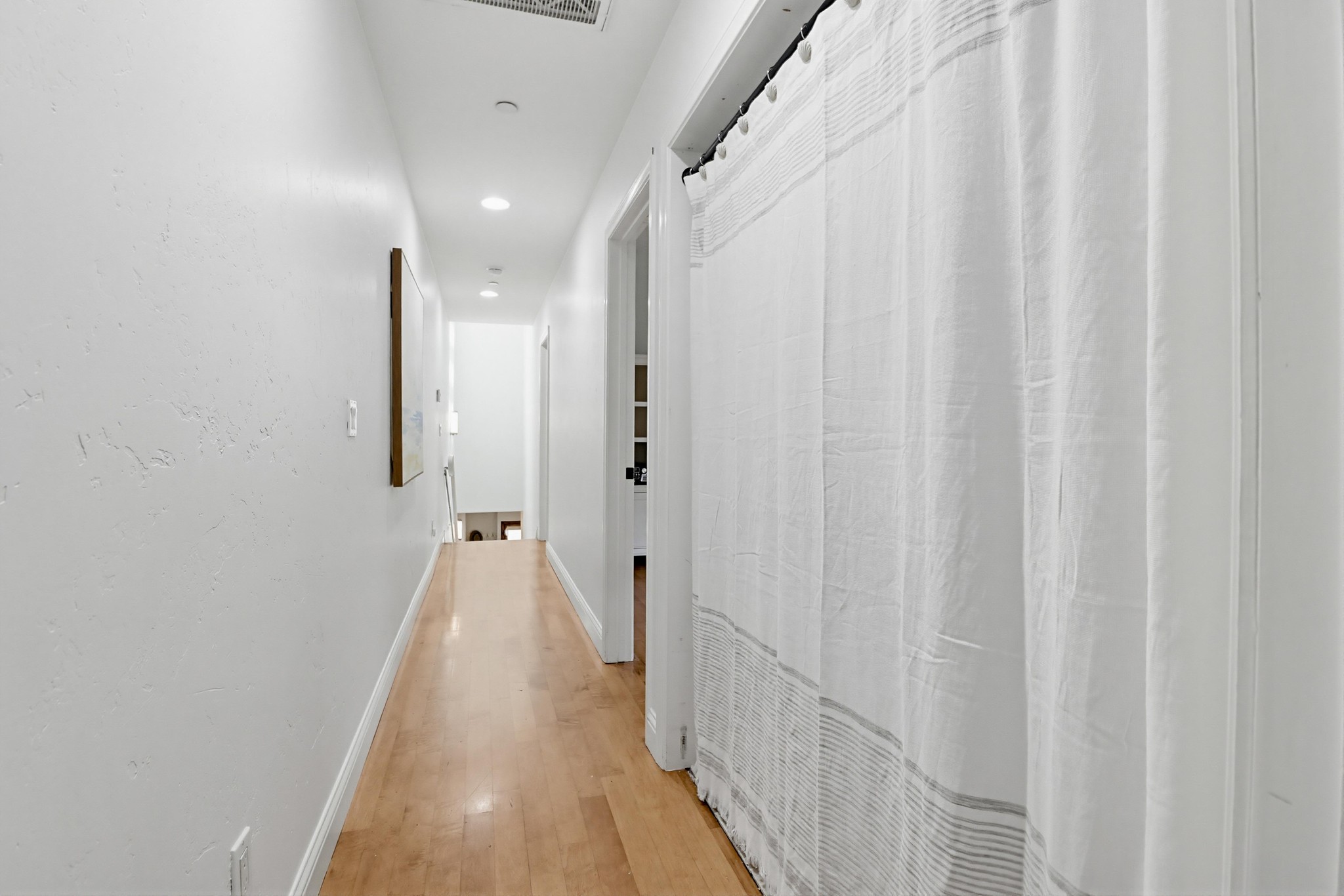 Virtual tour photo 31 of 64 for 862 G Ave