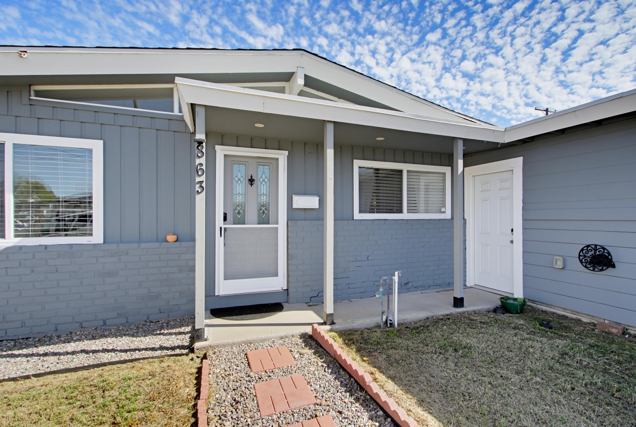 Virtual tour photo 8 of 55 for 863 Ginna Pl