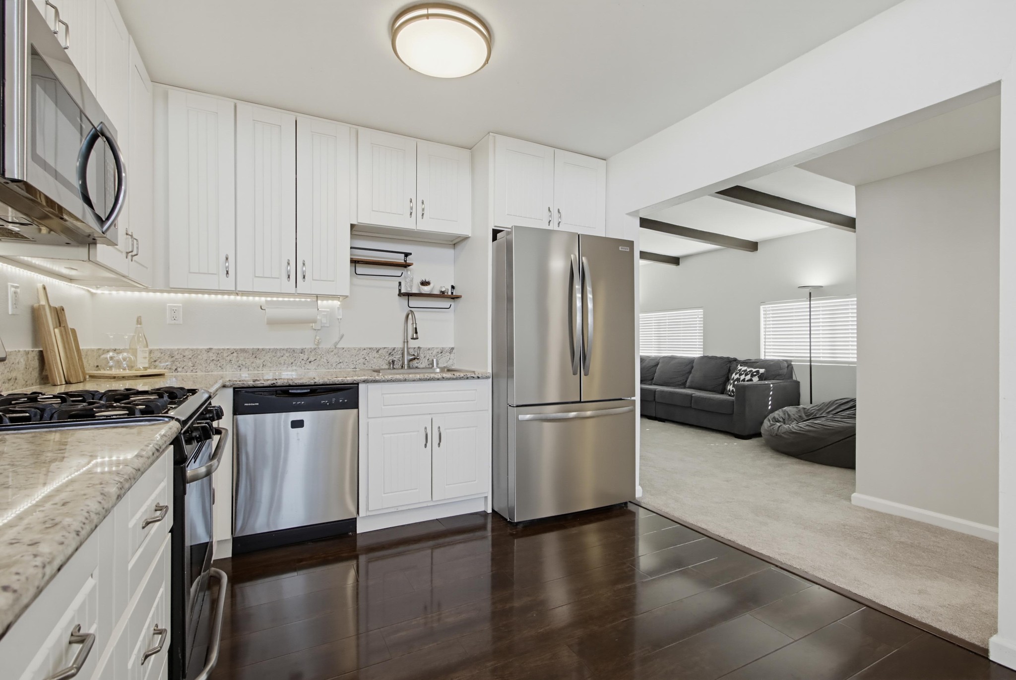 Virtual tour photo 19 of 55 for 863 Ginna Pl