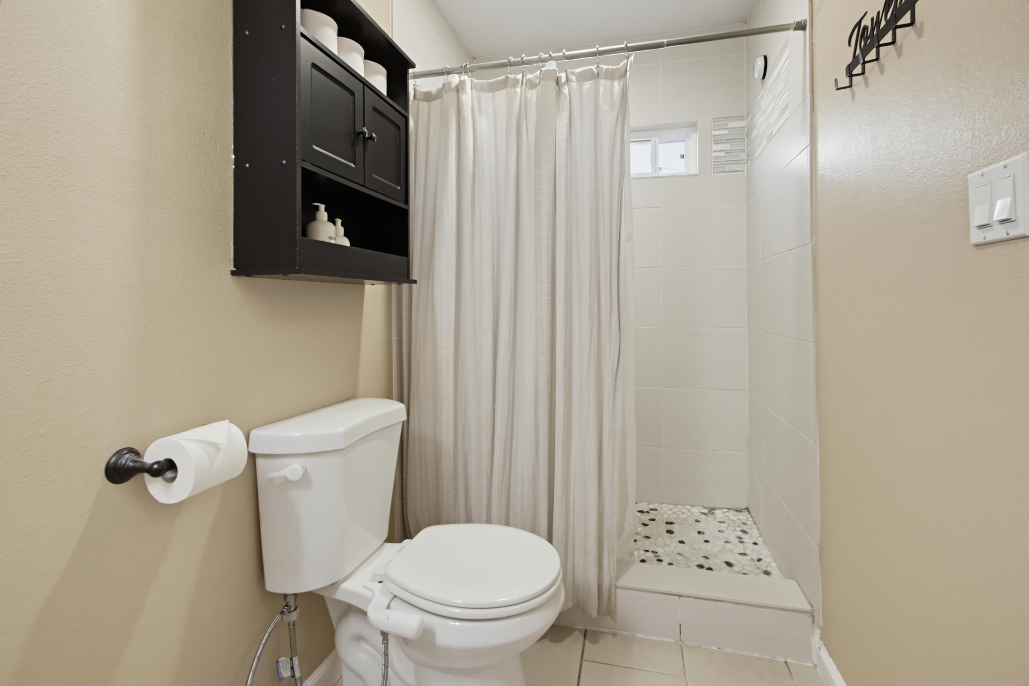 Virtual tour photo 35 of 55 for 863 Ginna Pl