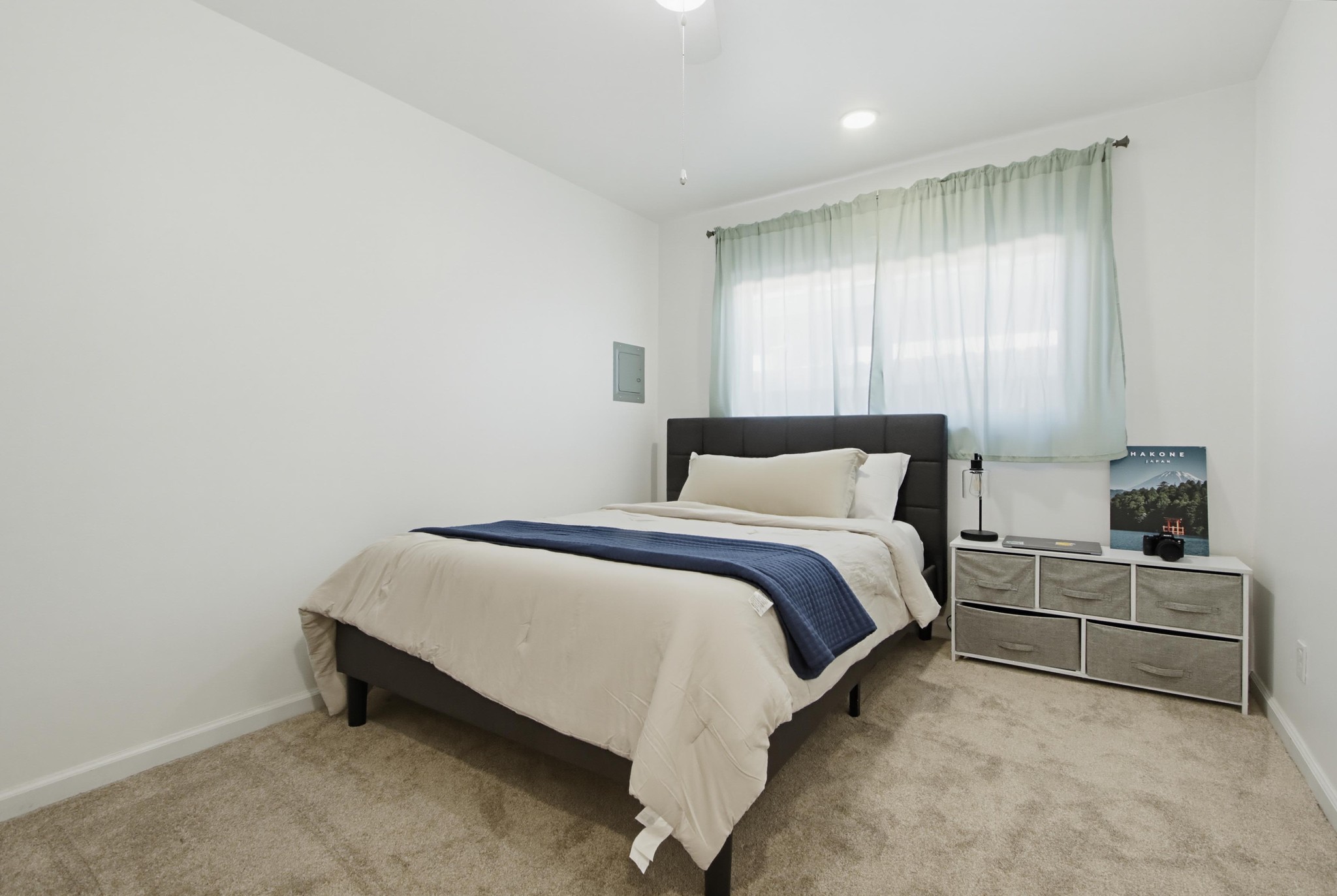Virtual tour photo 40 of 55 for 863 Ginna Pl