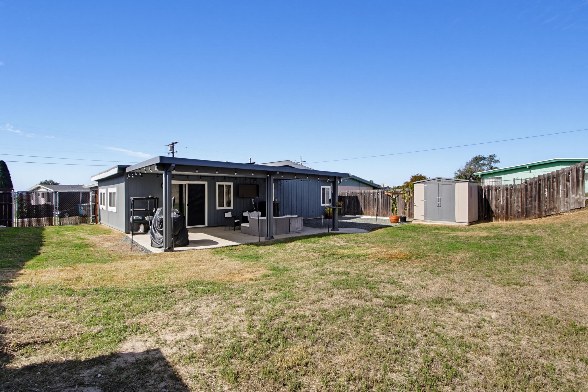Virtual tour photo 50 of 55 for 863 Ginna Pl
