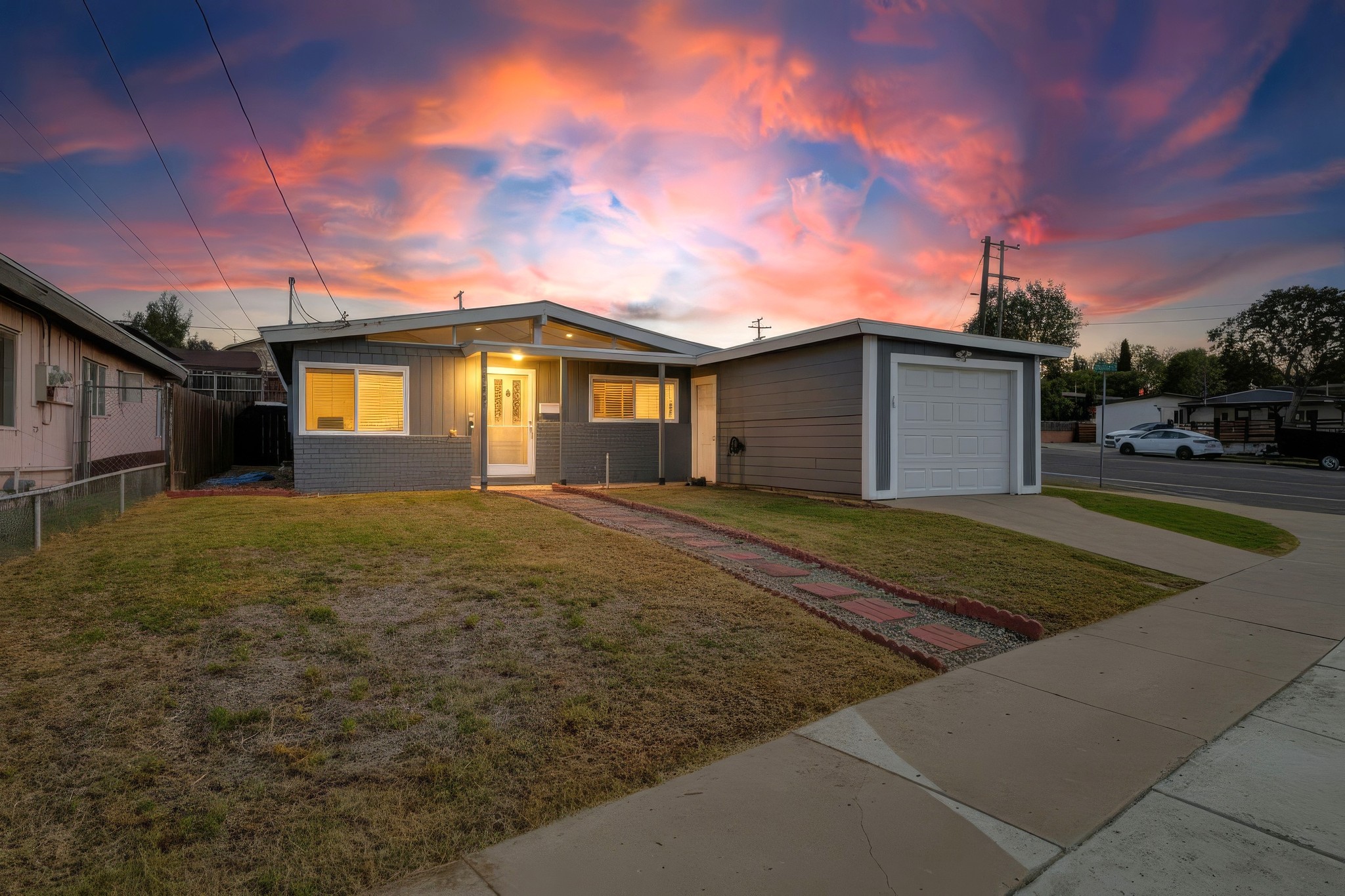 Virtual tour photo 55 of 55 for 863 Ginna Pl
