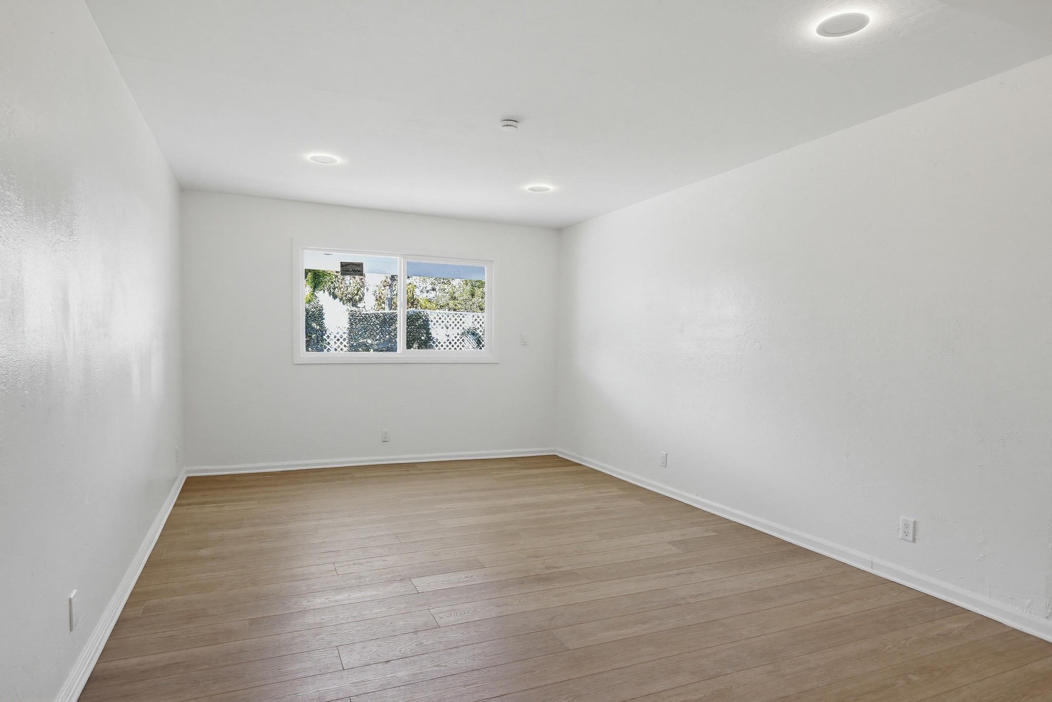 Virtual tour photo 28 of 56 for 8631 Marylee Dr