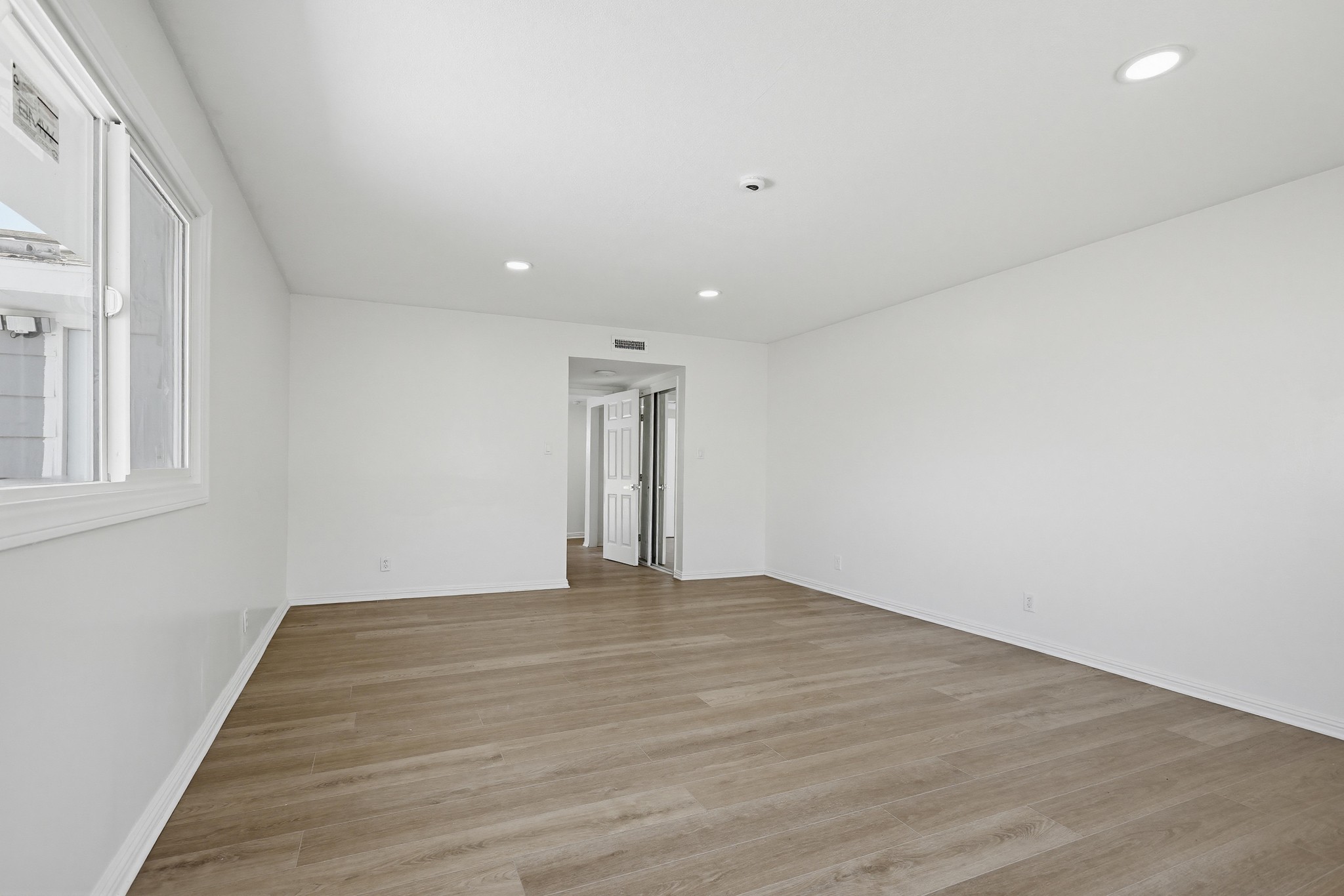 Virtual tour photo 39 of 56 for 8631 Marylee Dr