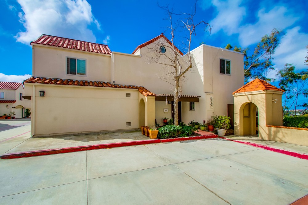 Virtual tour photo 3 of 47 for 8632 Converse Ave