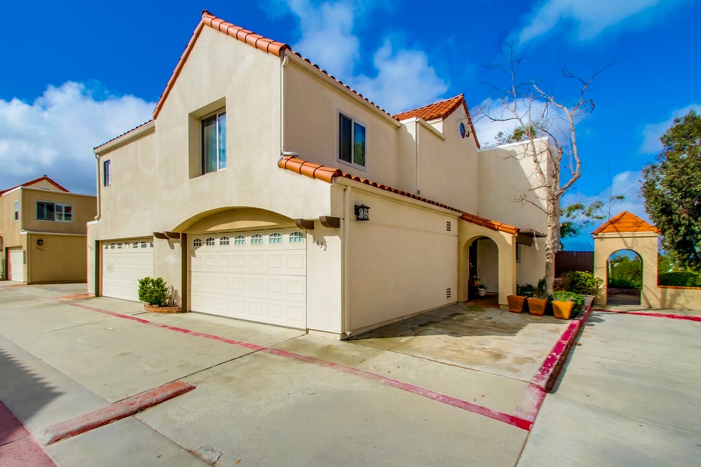 Virtual tour photo 5 of 47 for 8632 Converse Ave