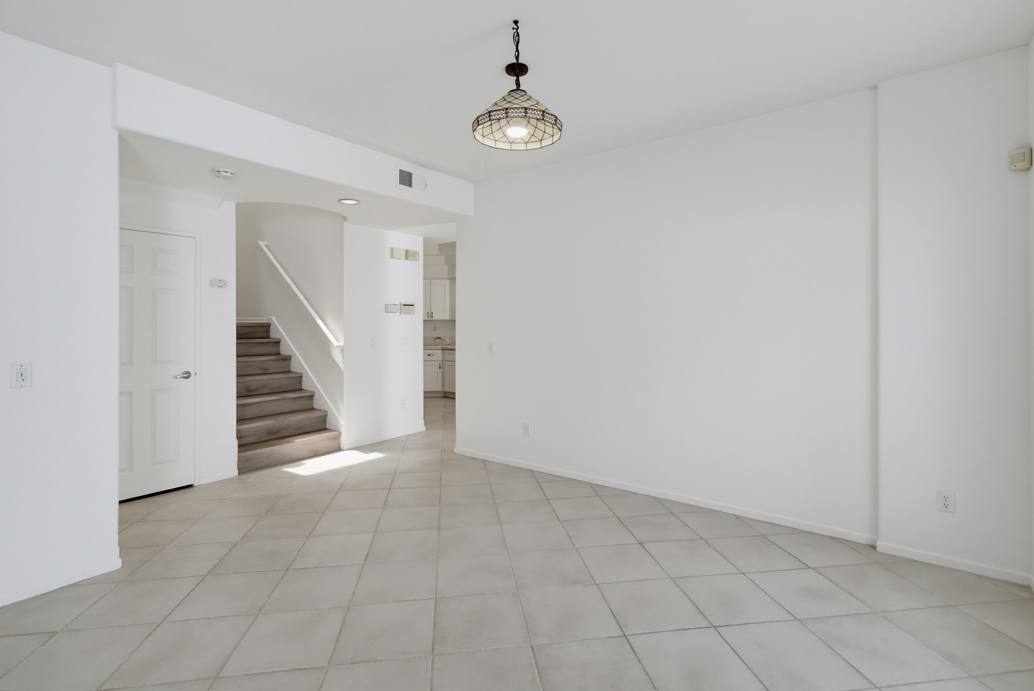 Virtual tour photo 10 of 66 for 8637 Via Mallorca Unit C
