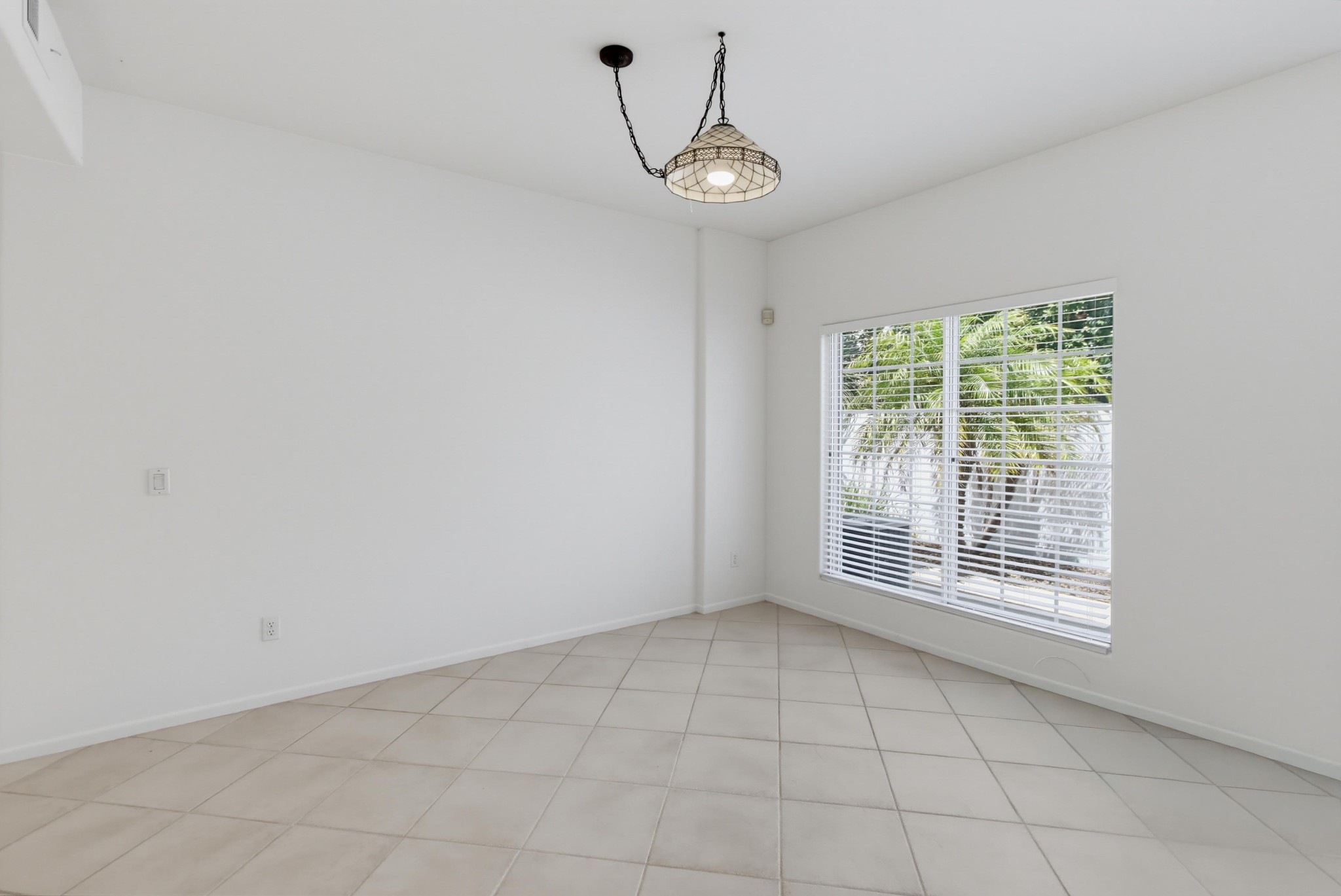 Virtual tour photo 11 of 66 for 8637 Via Mallorca Unit C