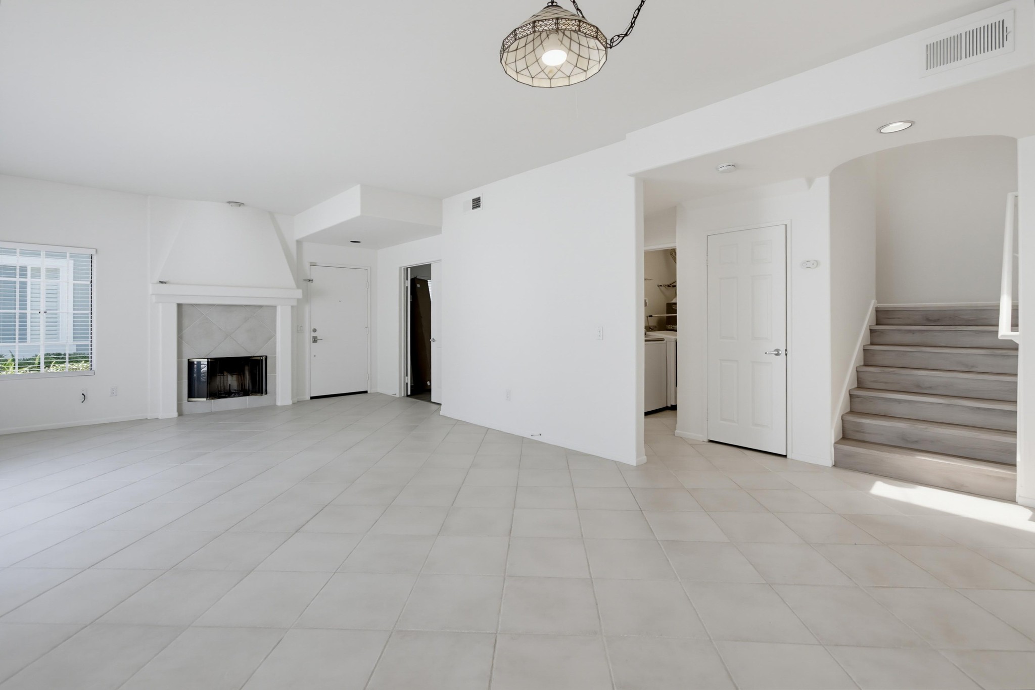 Virtual tour photo 12 of 66 for 8637 Via Mallorca Unit C
