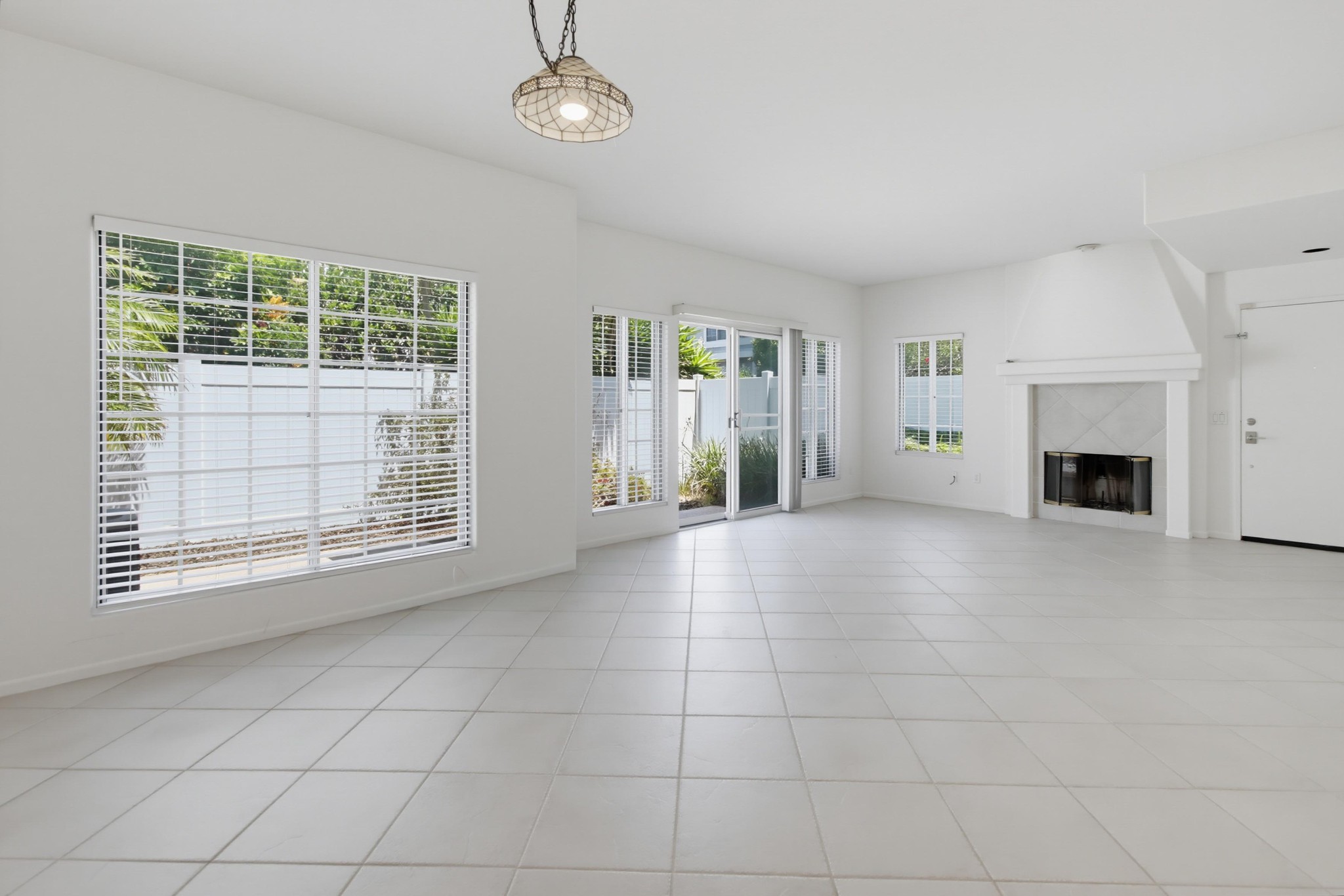 Virtual tour photo 13 of 66 for 8637 Via Mallorca Unit C