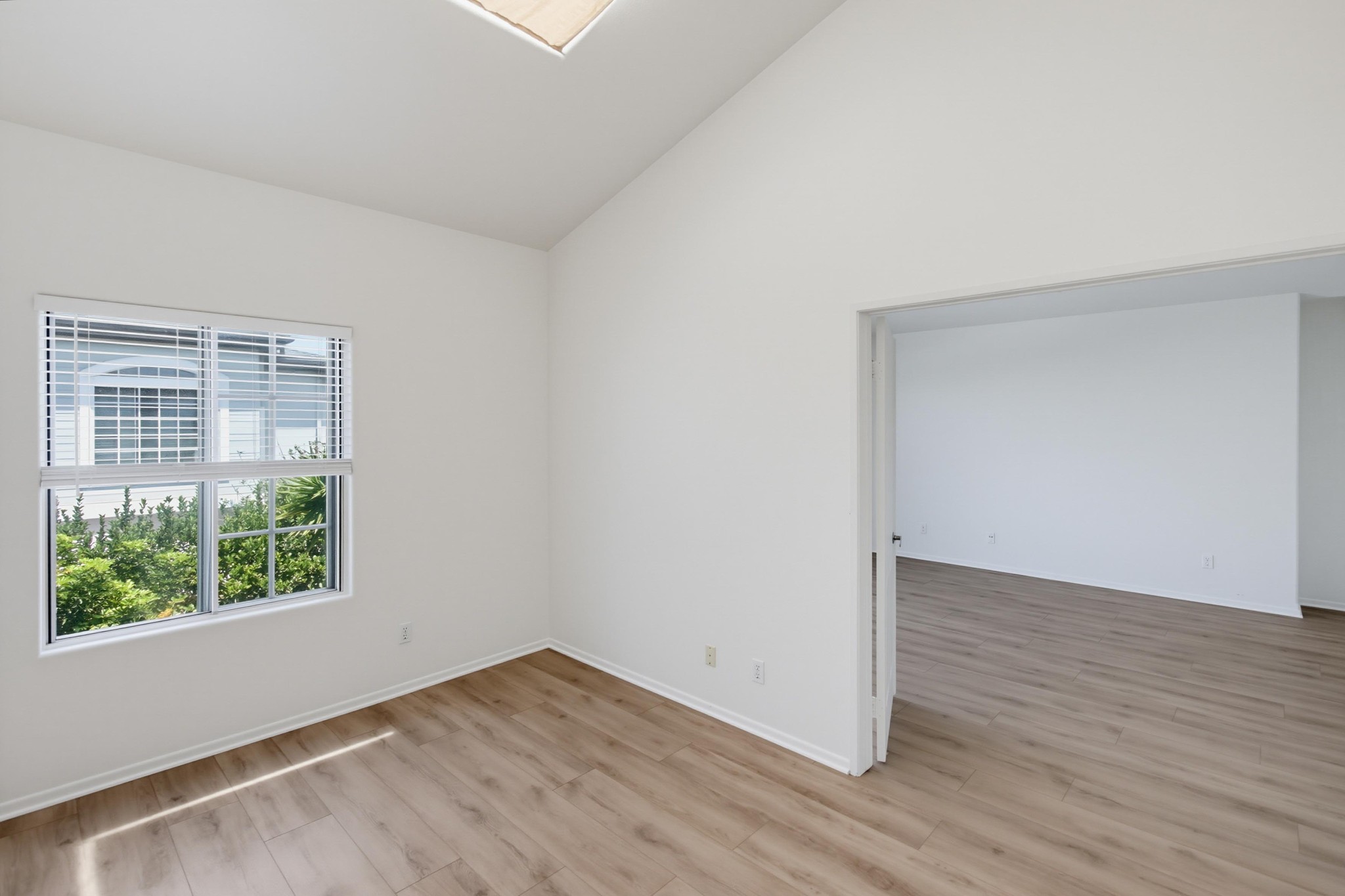 Virtual tour photo 30 of 66 for 8637 Via Mallorca Unit C