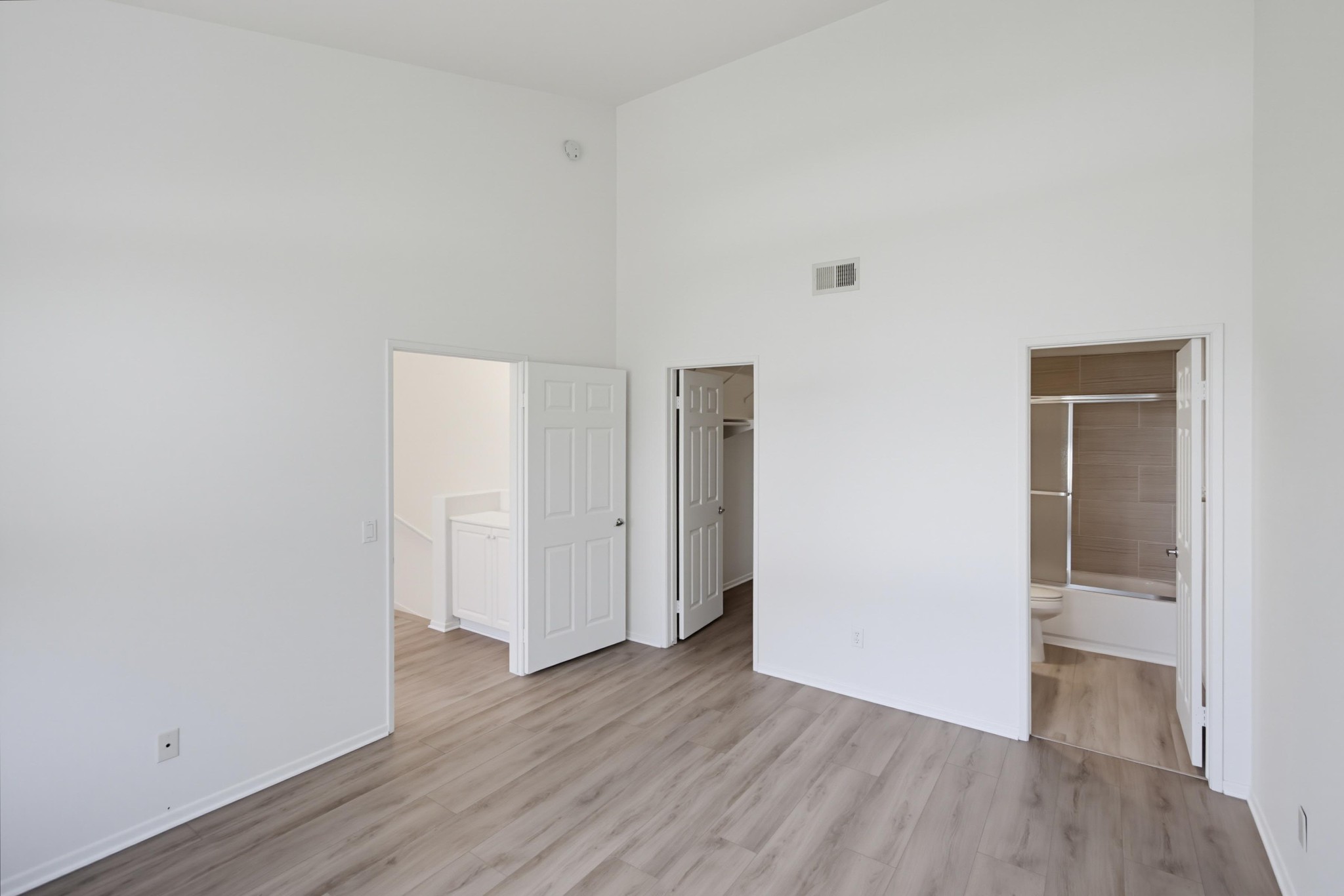 Virtual tour photo 33 of 66 for 8637 Via Mallorca Unit C