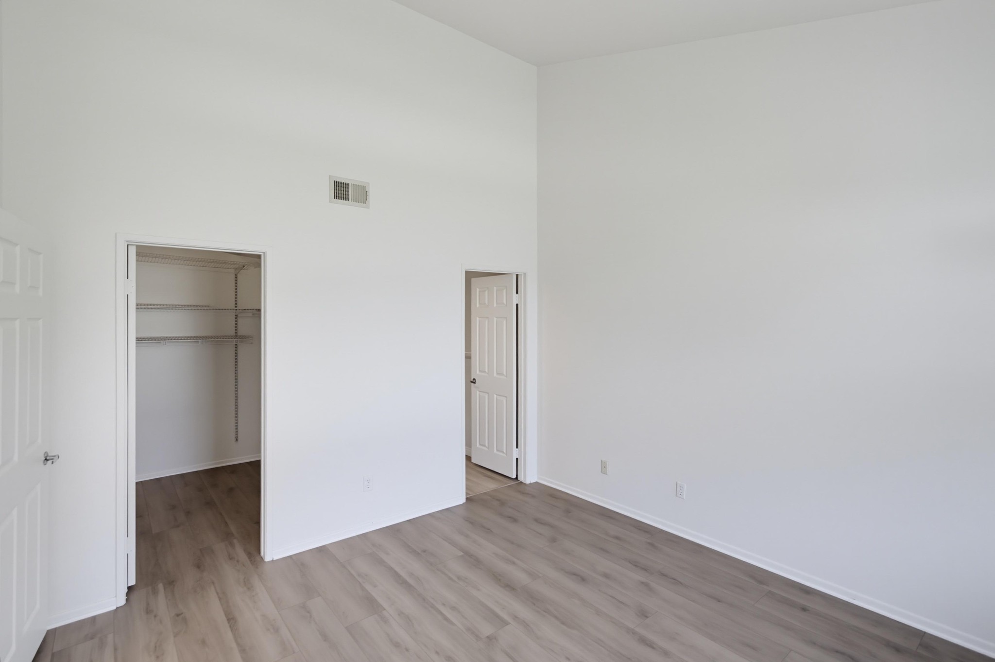 Virtual tour photo 34 of 66 for 8637 Via Mallorca Unit C