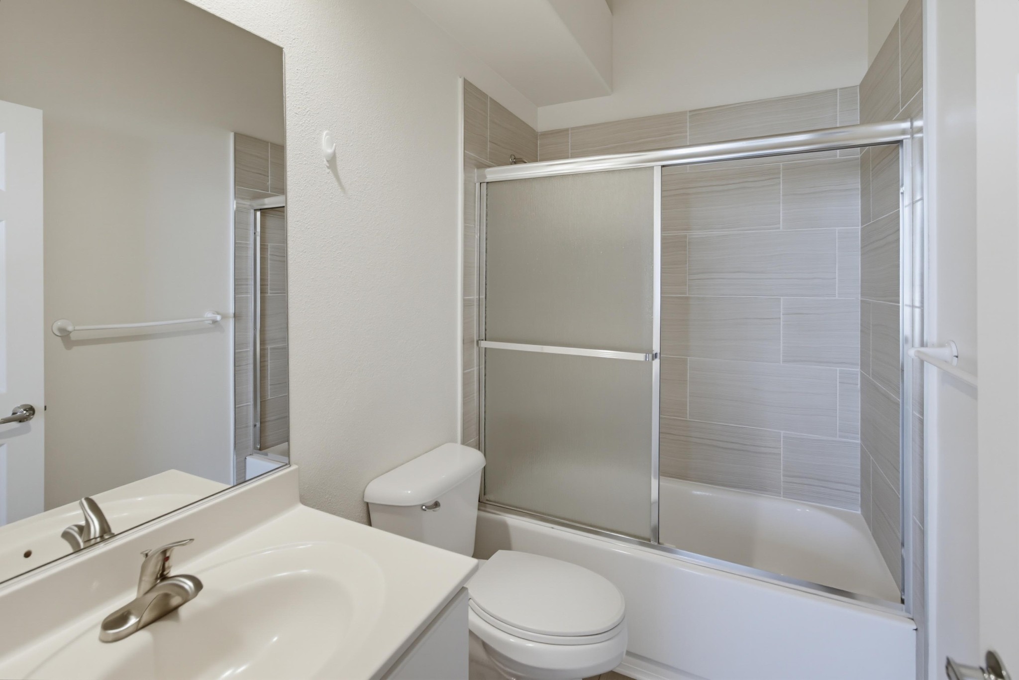 Virtual tour photo 37 of 66 for 8637 Via Mallorca Unit C