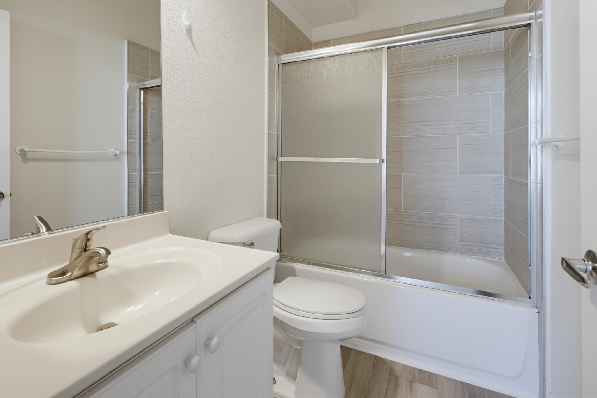 Virtual tour photo 38 of 66 for 8637 Via Mallorca Unit C