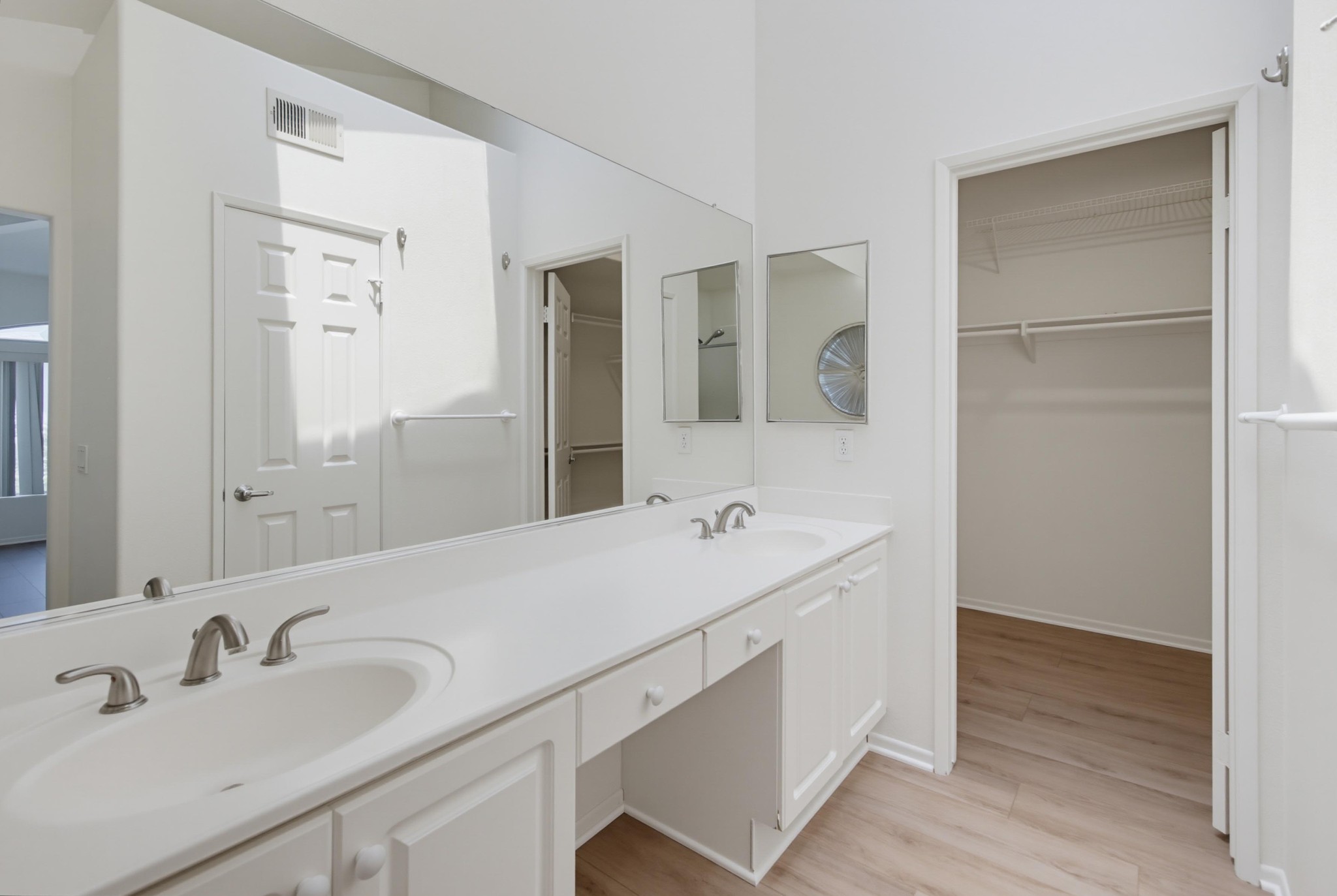 Virtual tour photo 44 of 66 for 8637 Via Mallorca Unit C
