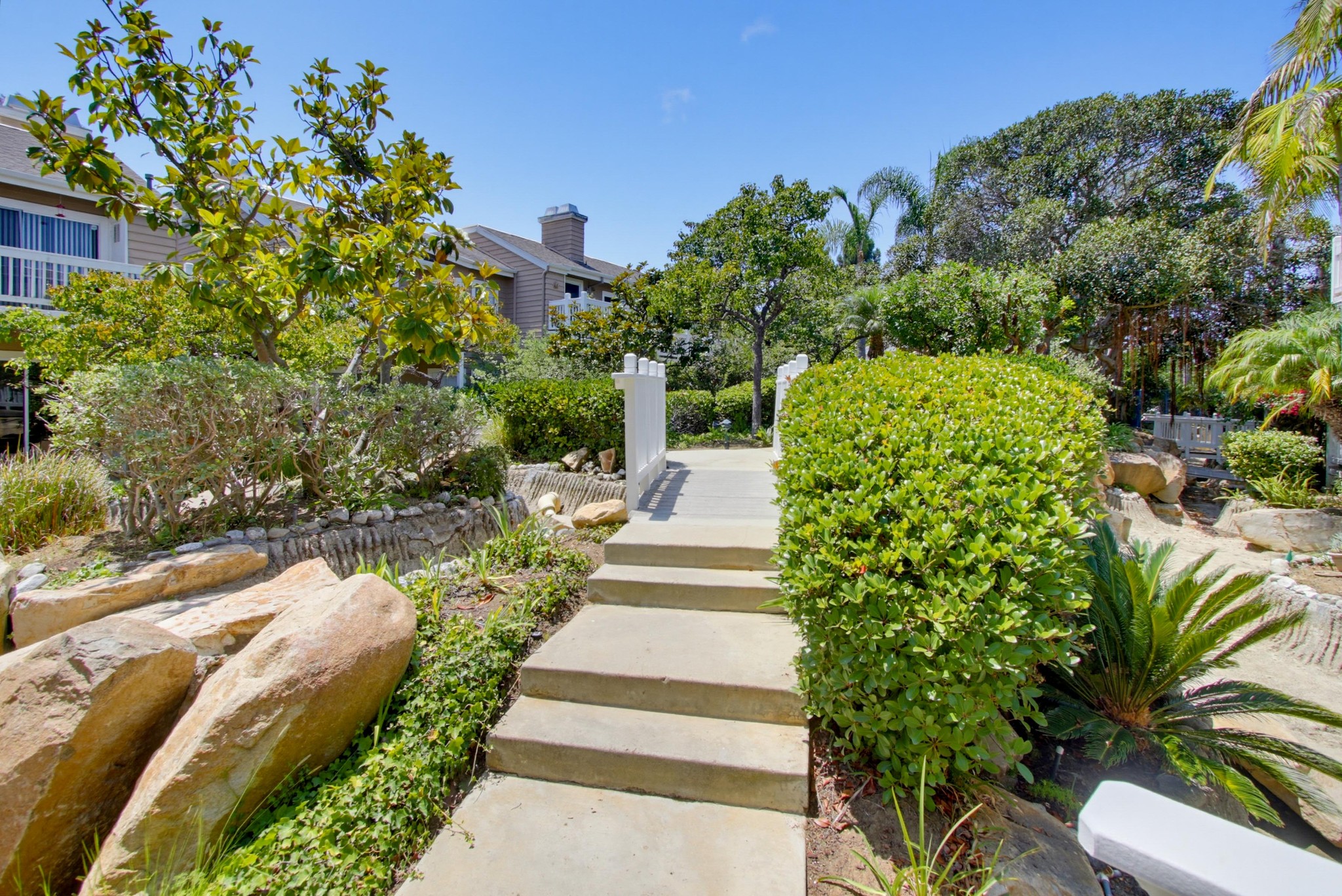 Virtual tour photo 60 of 66 for 8637 Via Mallorca Unit C