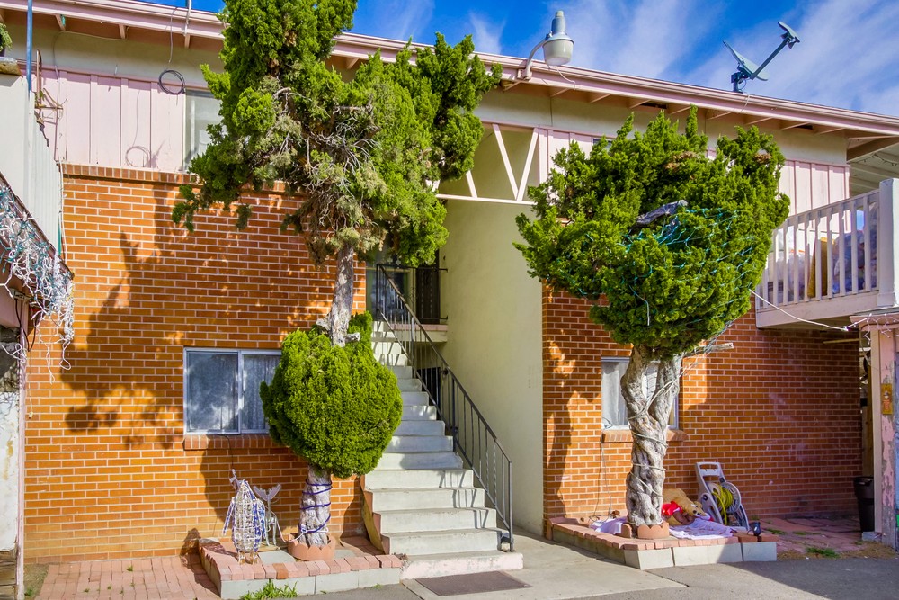 Virtual tour photo 6 of 21 for 8650 Hurlbut St