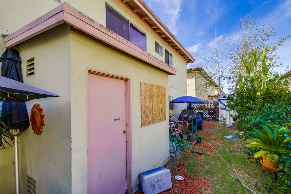 Virtual tour photo 18 of 21 for 8650 Hurlbut St
