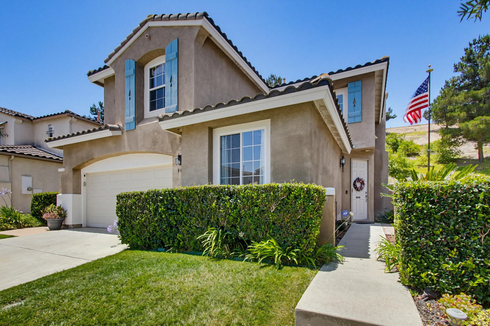 Virtual tour photo 1 of 66 for 866 Yosemite Dr