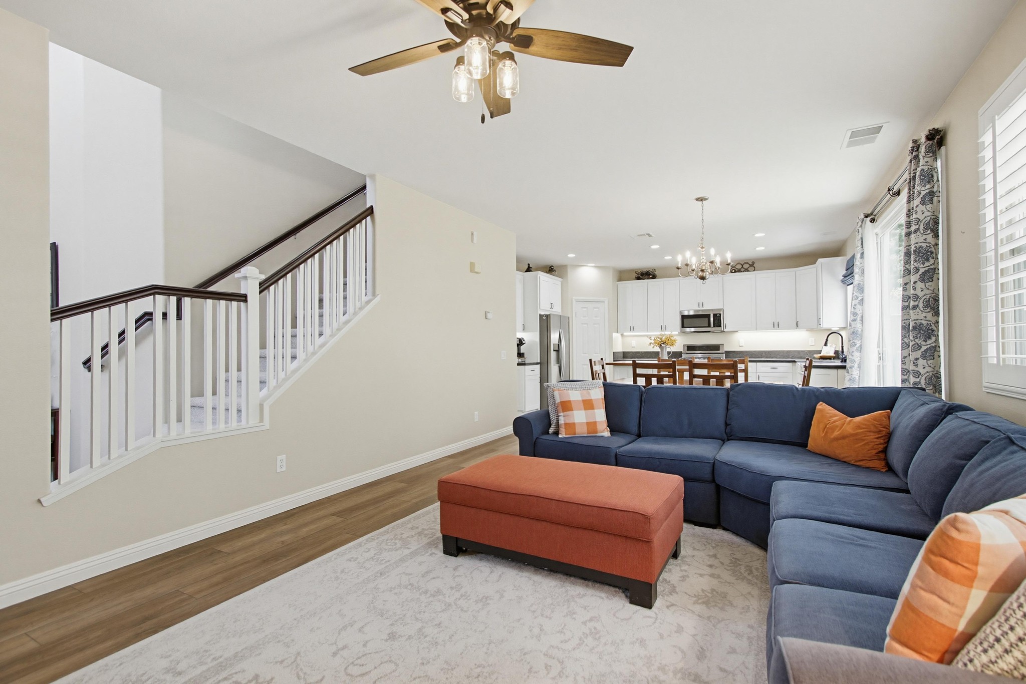 Virtual tour photo 7 of 66 for 866 Yosemite Dr