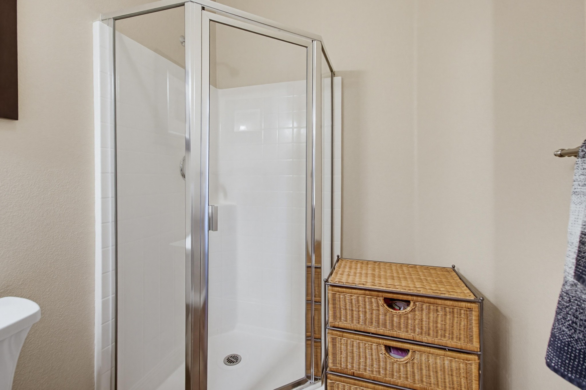 Virtual tour photo 19 of 66 for 866 Yosemite Dr