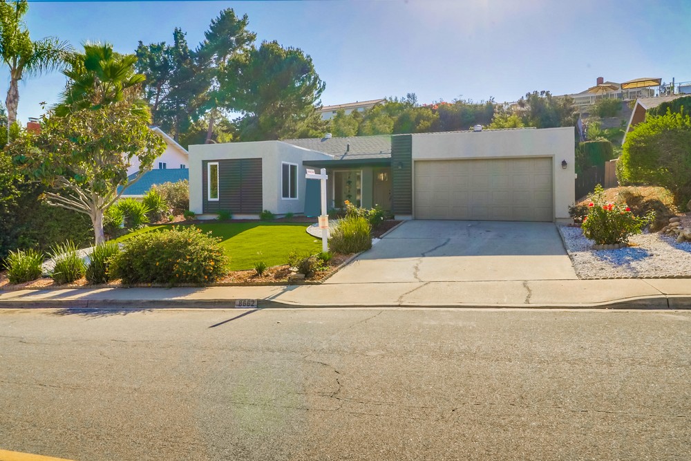 Virtual tour photo 3 of 39 for 8662 Robles Dr