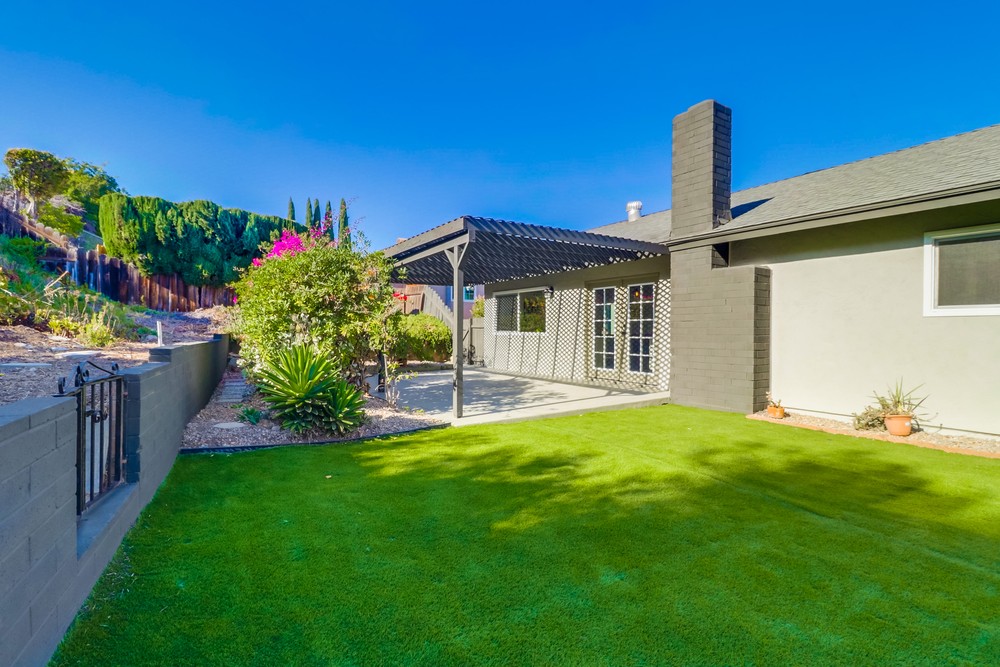 Virtual tour photo 35 of 39 for 8662 Robles Dr