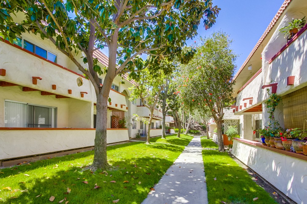 Virtual tour photo 1 of 30 for 8665 Lake Murray Blvd #6
