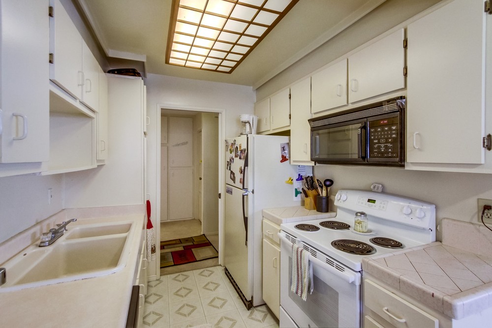 Virtual tour photo 13 of 30 for 8665 Lake Murray Blvd #6