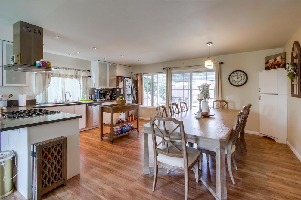 Virtual tour photo 9 of 31 for 8666 Capricorn Way