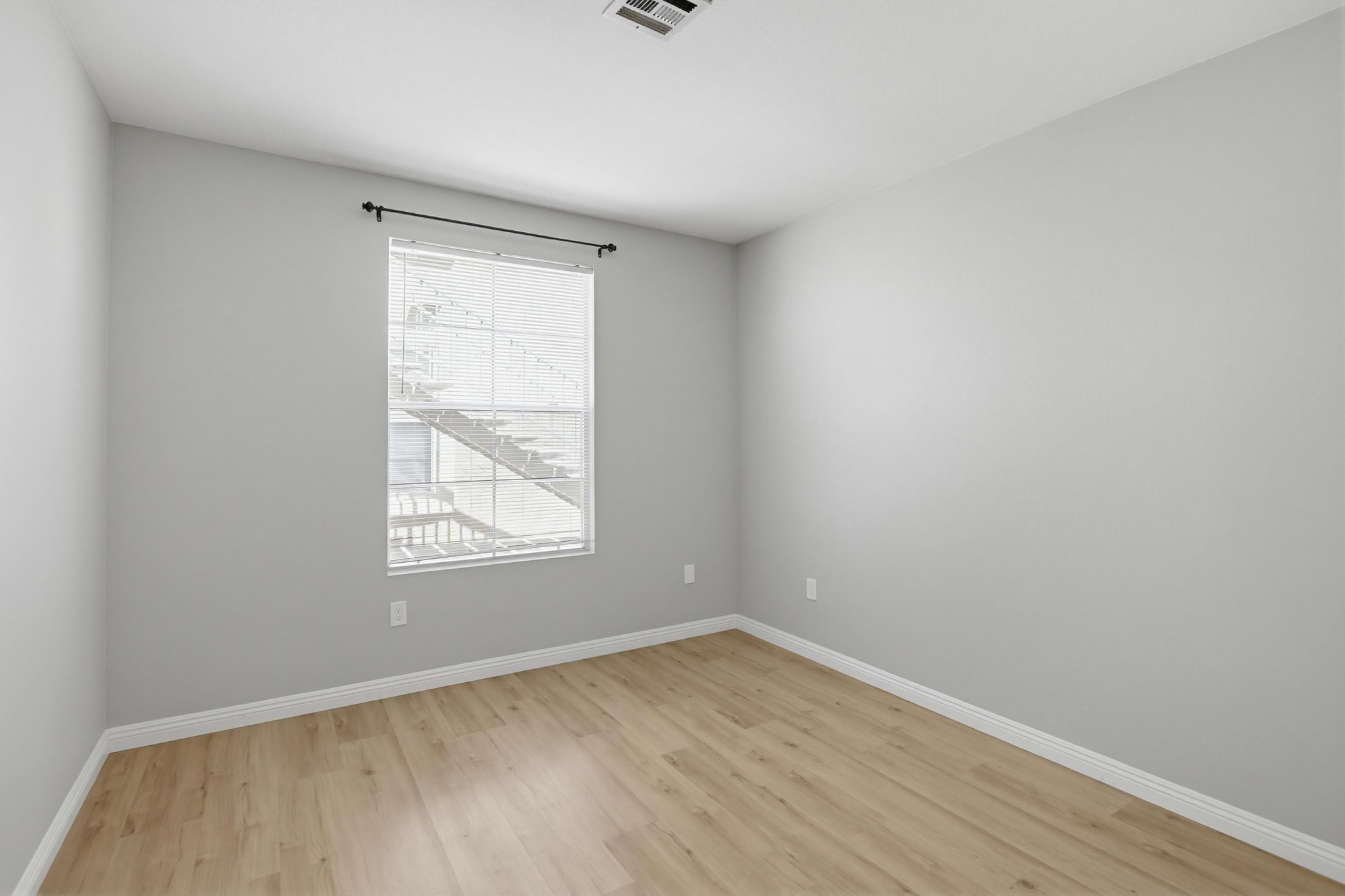 Virtual tour photo 21 of 34 for 8668 New Salem St UNIT 103