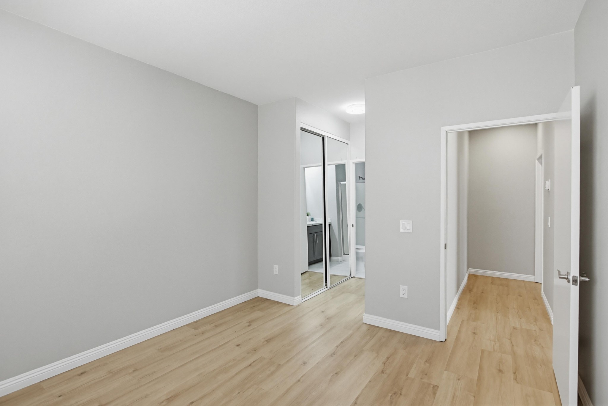 Virtual tour photo 22 of 34 for 8668 New Salem St UNIT 103