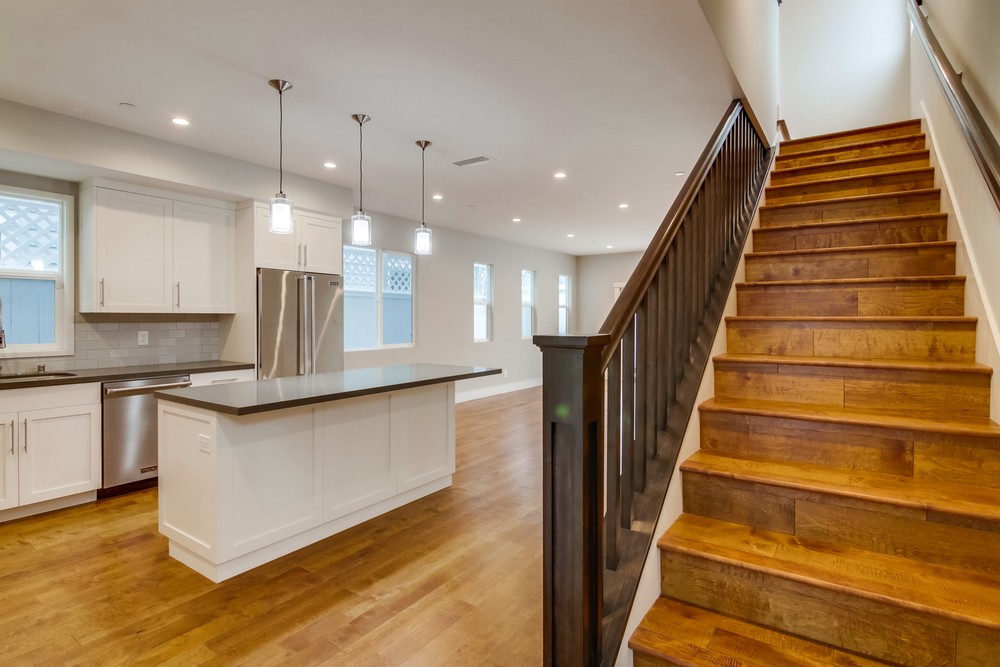 Virtual tour photo 9 of 38 for 867 Wilbur Ave
