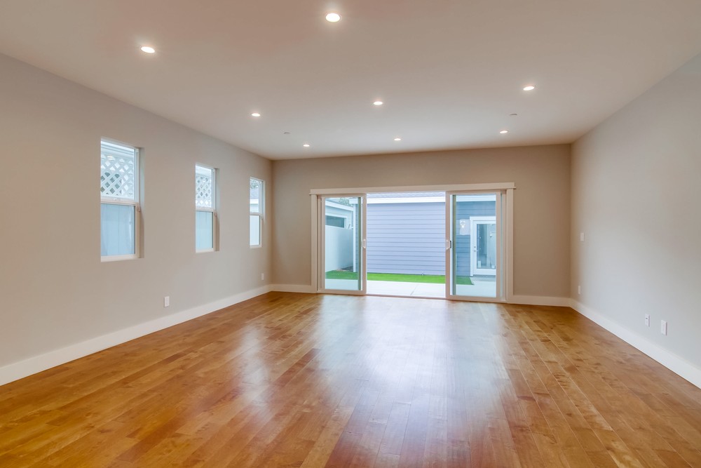 Virtual tour photo 10 of 38 for 867 Wilbur Ave
