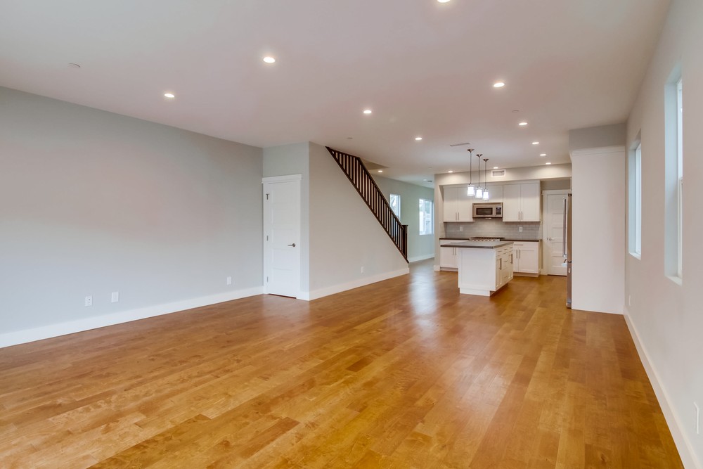 Virtual tour photo 14 of 38 for 867 Wilbur Ave