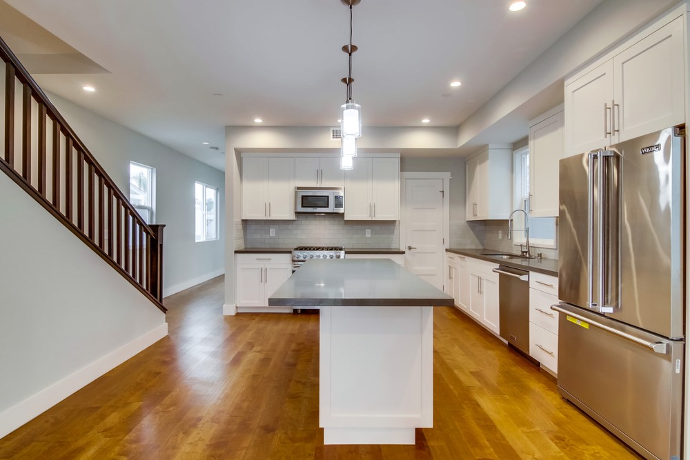 Virtual tour photo 18 of 38 for 867 Wilbur Ave