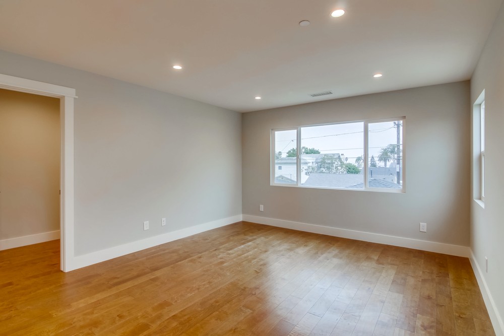 Virtual tour photo 33 of 38 for 867 Wilbur Ave