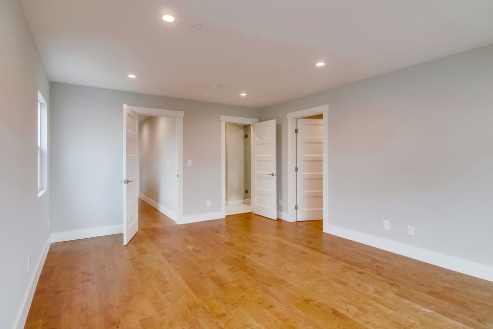 Virtual tour photo 34 of 38 for 867 Wilbur Ave