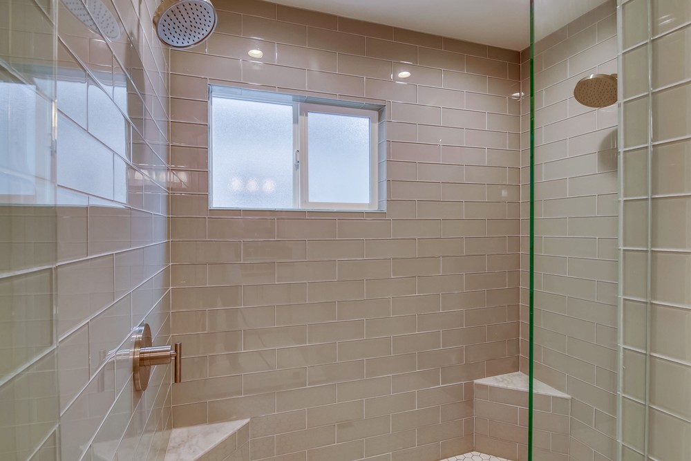 Virtual tour photo 36 of 38 for 867 Wilbur Ave