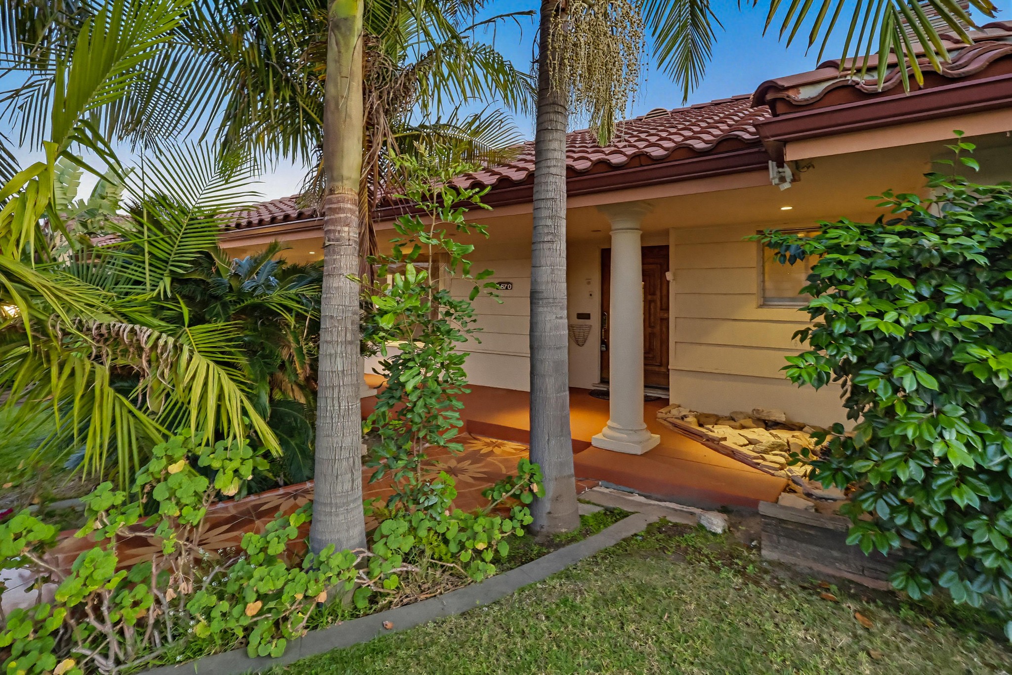 Virtual tour photo 6 of 110 for 8670 7th St