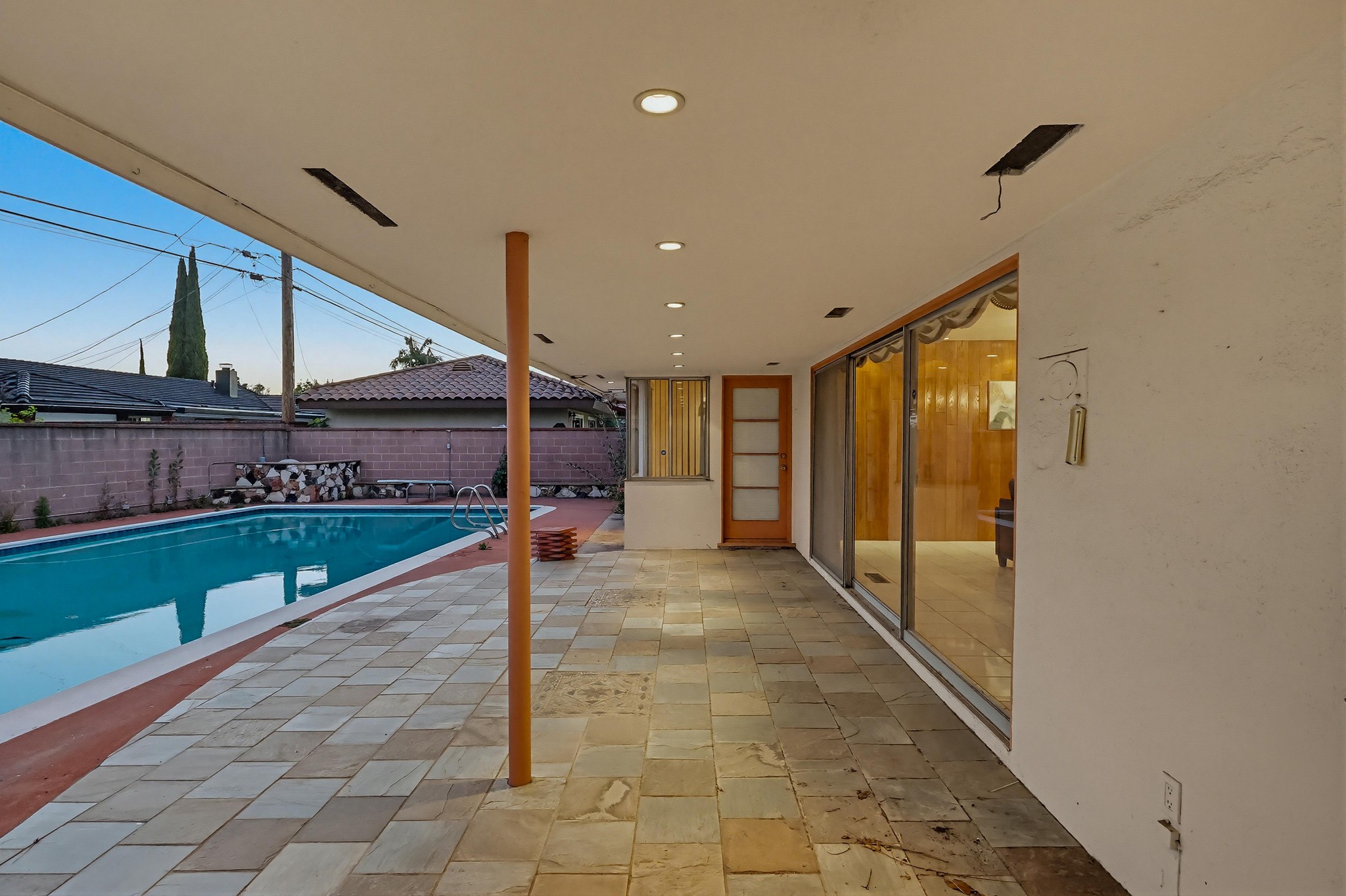 Virtual tour photo 13 of 110 for 8670 7th St