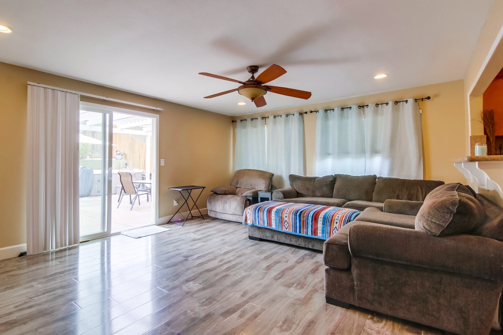 Virtual tour photo 10 of 42 for 869 Blackwood Dr