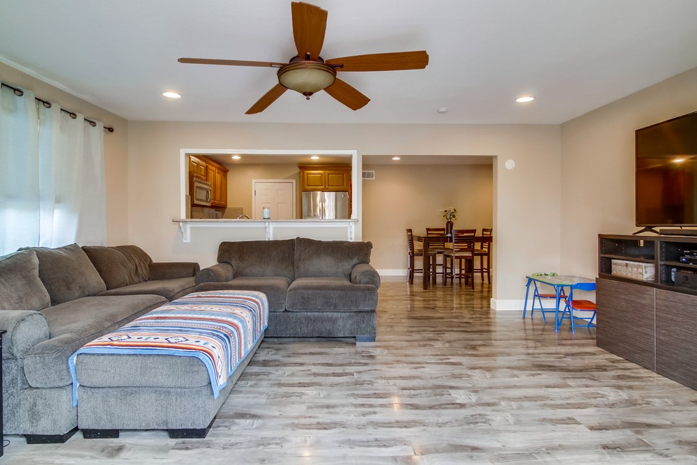 Virtual tour photo 12 of 42 for 869 Blackwood Dr