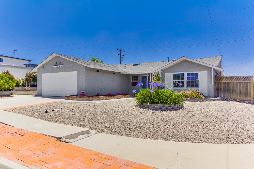 Virtual tour photo 4 of 33 for 8701 Blue Lake Drive