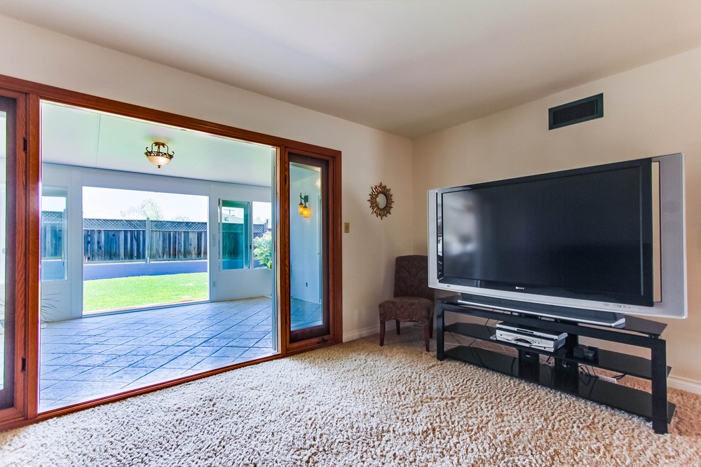 Virtual tour photo 8 of 33 for 8701 Blue Lake Drive