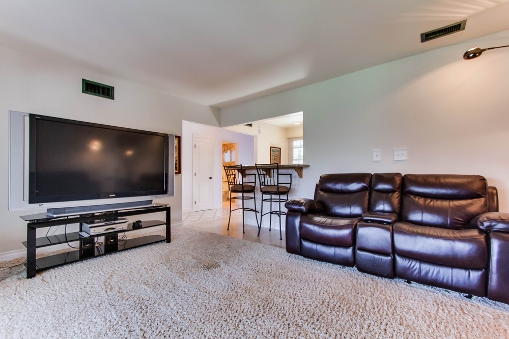 Virtual tour photo 9 of 33 for 8701 Blue Lake Drive