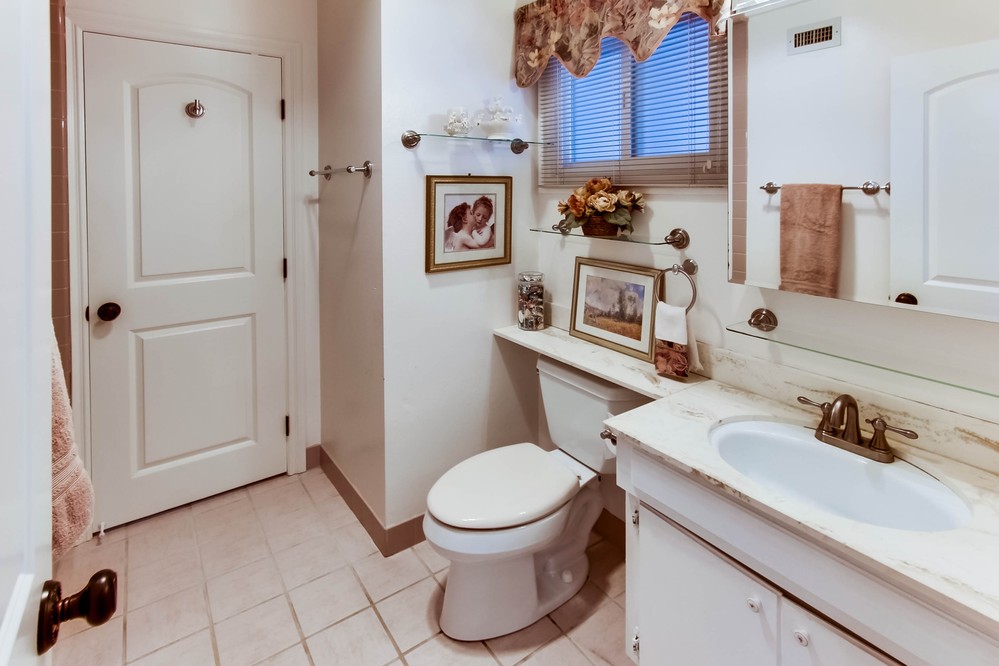 Virtual tour photo 17 of 33 for 8701 Blue Lake Drive